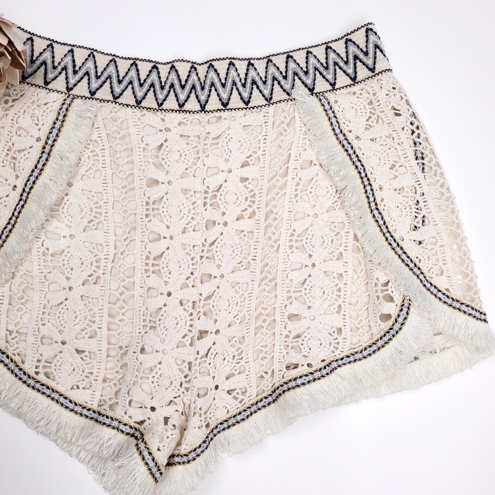 Endless Rose Cream Embroider Eyelet Boho Shorts S - Picture 3 of 13